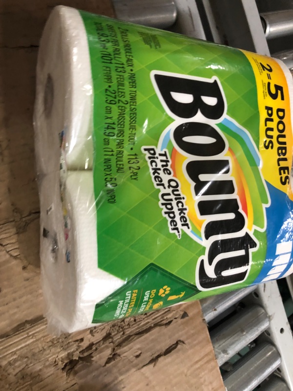 Photo 3 of Bounty Select-A-Size Paper Towels, White, 8 Double Plus Rolls = 20 Regular Rolls 8 Count (Pack of 1)