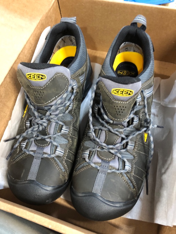 Photo 2 of *USED - IN GOOD CONDITION* KEEN Men's Targhee 2 Low Height Waterproof Hiking Shoes, Size: 13 Gargoyle/Midnight Navy