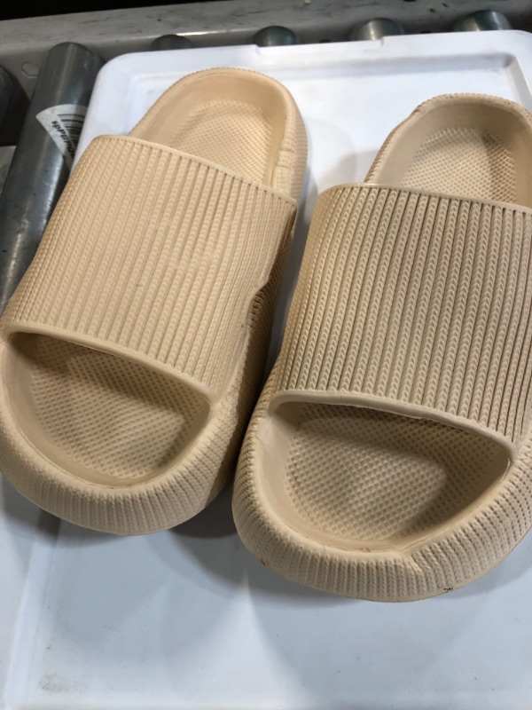 Photo 1 of *USED* Cloud Slippers, Beige, Size: 36-37