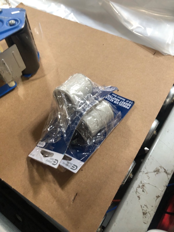 Photo 1 of **SEE NOTES***
Porcelain Keyless Socket Adapter Kit 2 PK