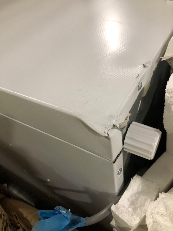 Photo 3 of 8.7 cu. ft. Manual Defrost Chest Freezer in White (SEE IMAGES)