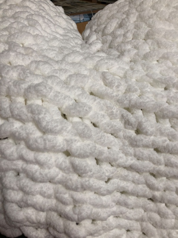 Photo 2 of  BIGACOGO Chunky Knit Blanket Throw 51x63, (Large Throw?WHITE