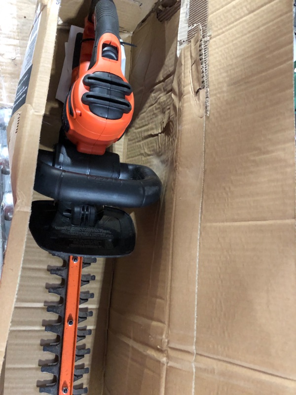 Photo 3 of **PARTS ONLY**
BLACK+DECKER Hedge Trimmer, 22-Inch 