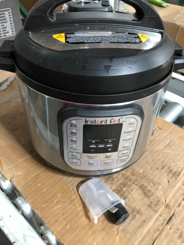 Photo 4 of (USED) Instant Pot Max 6 Quart Multi