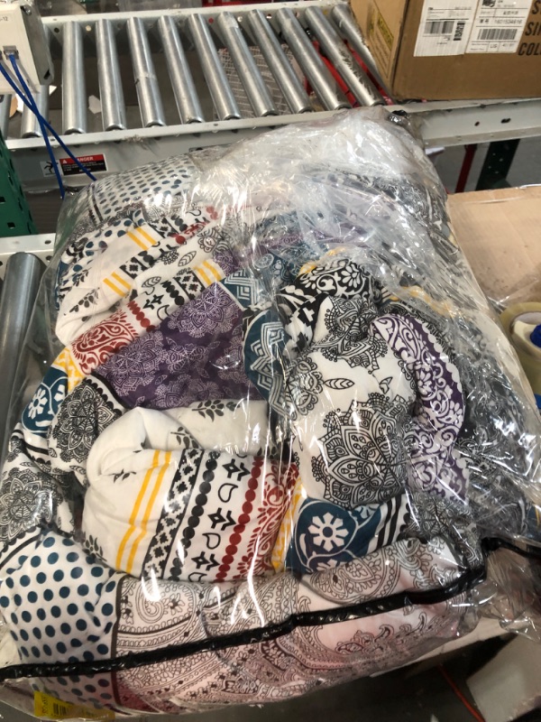 Photo 2 of **USED/WASH BEFORE USE**  FlySheep Colorful Quilt Set Queen Size, 3 Pieces Purple Boho Stripes Design Lightweight Summer Bedspread/Coverlet Bedding Set, Soft Microfiber for All Season - 92x90 inches Boho-colorful-1 Queen(92" x 90" )-1 Quilt + 2 Shams