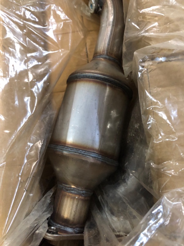 Photo 3 of Catalytic Converter Compatible 