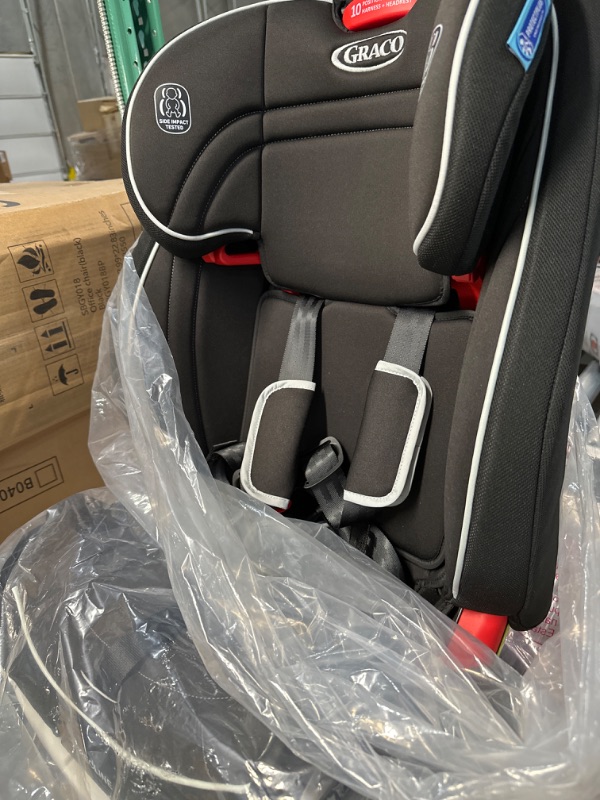 Photo 3 of Graco Atlas 65 2 in 1 Harness Booster Seat 