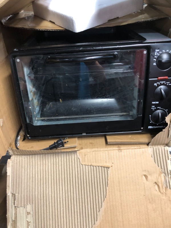 Photo 3 of ****** USED ITEM  NEEDS CLEANING Elite Gourmet ERO-2008S Elite Cuisine 6-Slice Toaster Oven with Rotisserie and Grill/Griddle Top Black 23L capacity fits a 12” pizza, 6-Slice 6-Slice, 23 L W/ Rotisserie and Grill