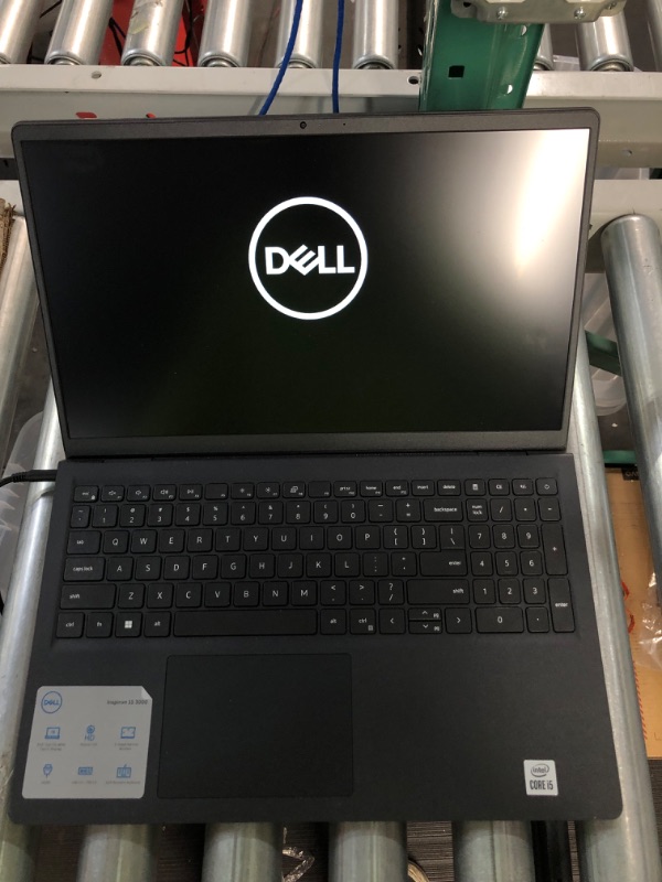 Photo 3 of Dell - Inspiron 3511 15.6" Touch Laptop Intel Core i5 8GB Memory 256GB SSD - Black