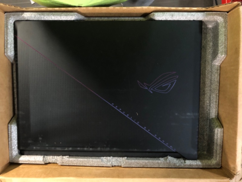 Photo 9 of [Like New] ASUS ROG Zephyrus Duo 16 GX650PZ-XS96 (AMD Ryzen 9 7945HX, 32GB RAM, 