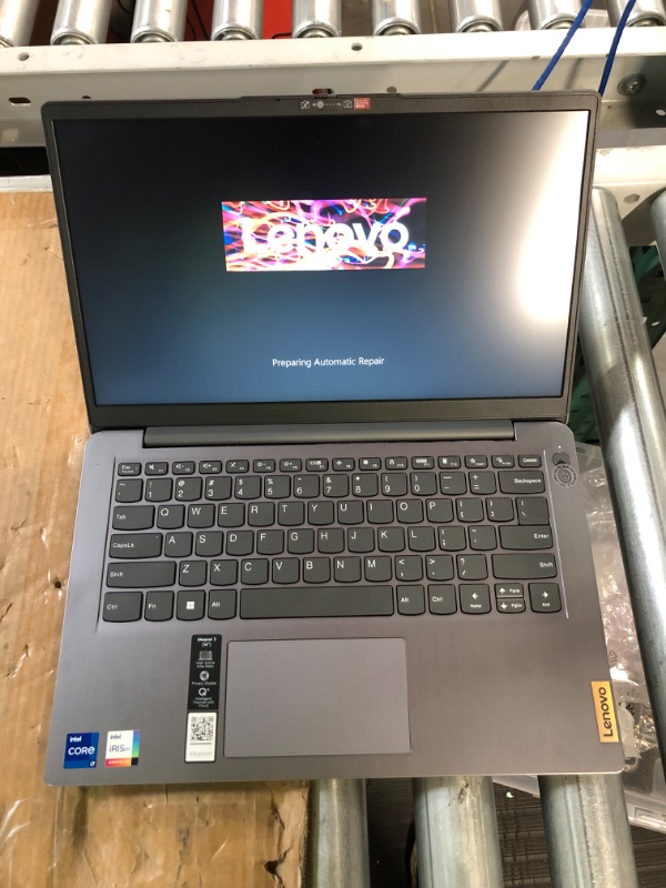 Photo 2 of Lenovo IdeaPad 3 14" FHD Laptop Intel Core i7-1165G7 8GB RAM 512GB SSD Intel 