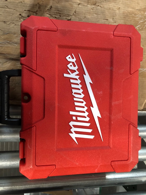 Photo 2 of [Used] Milwakuee Battery Charger Case
