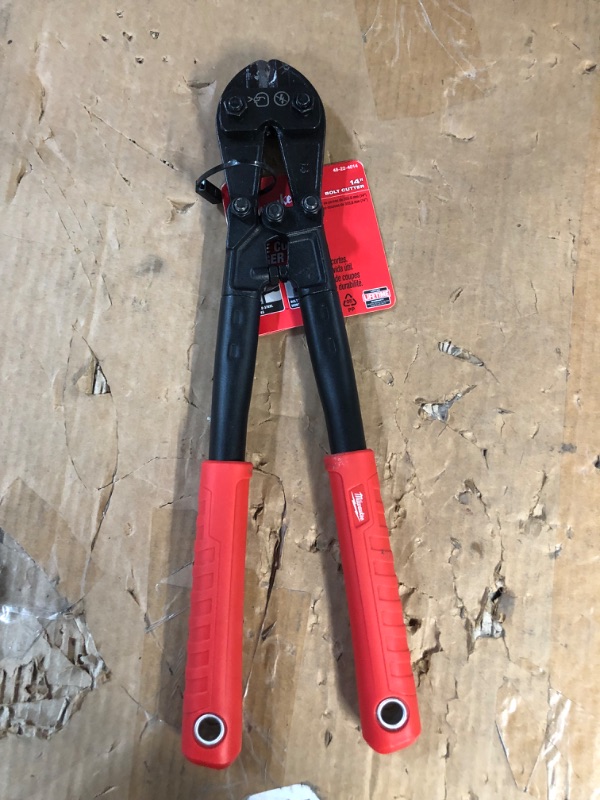 Photo 2 of [Minor Damage] Milwaukee 48-22-4014 14 in. Bolt Cutter