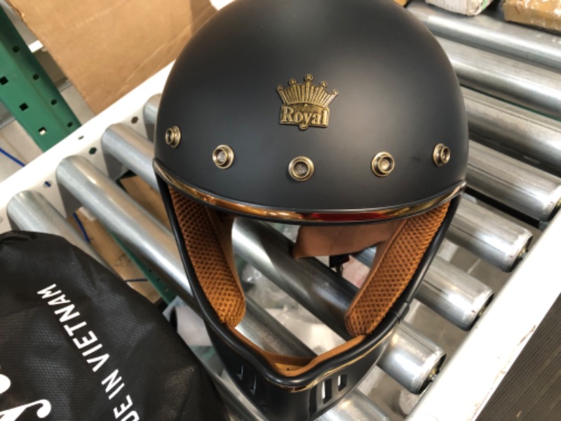 Photo 2 of ROYAL M141 Full face Motorcycle Helmet (Matte Black + gold, Medium)