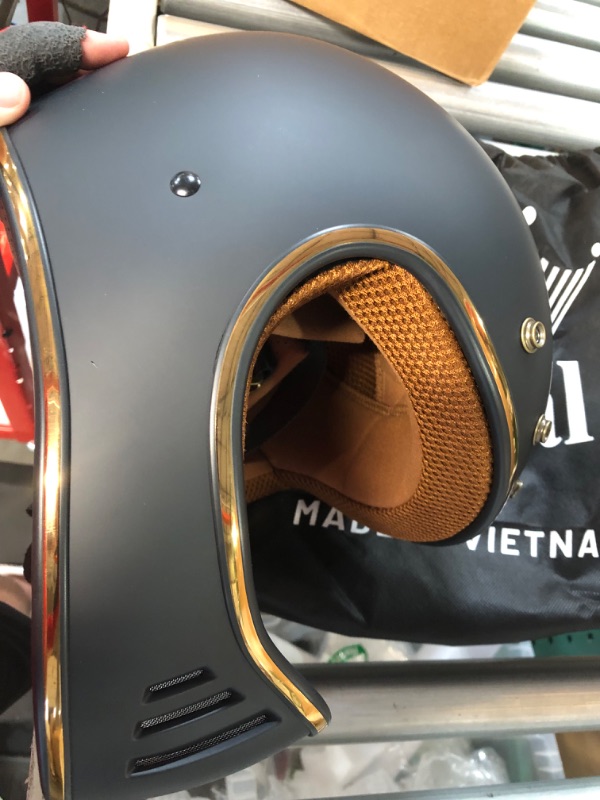 Photo 3 of ROYAL M141 Full face Motorcycle Helmet (Matte Black + gold, Medium)