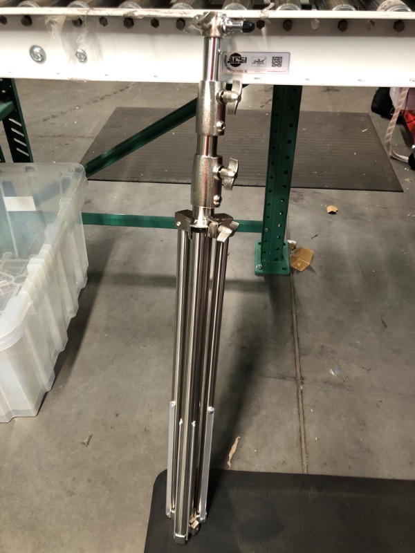 Photo 2 of NEEWER 98" Stainless Steel Light Stand