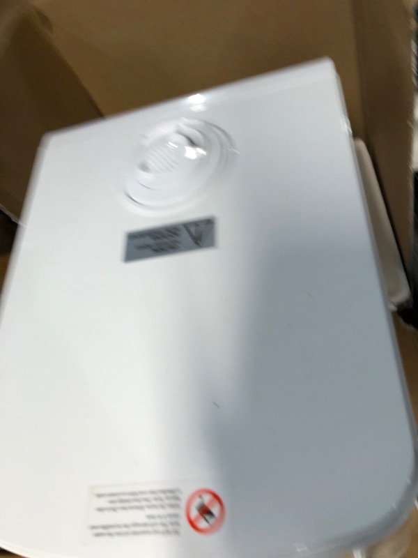Photo 2 of ***PARTS ONLY NOT FUNCTIONAL***Elechomes Humidifier for Large Room Bedroom Plants, SH8820 Warm and Cool Mist Humidifiers, 5.5L Top Fill Vaporizer with Remote Control, Ultra Quiet, LED Display, Humidity Sensor, Auto Shut-off, White   **** LIKE NEW UNABLE T