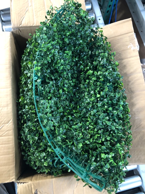 Photo 1 of ROTEBIENE 2 Packs 18.9-inch Artificial Plant Topiary Balls Green-18.9 Inch