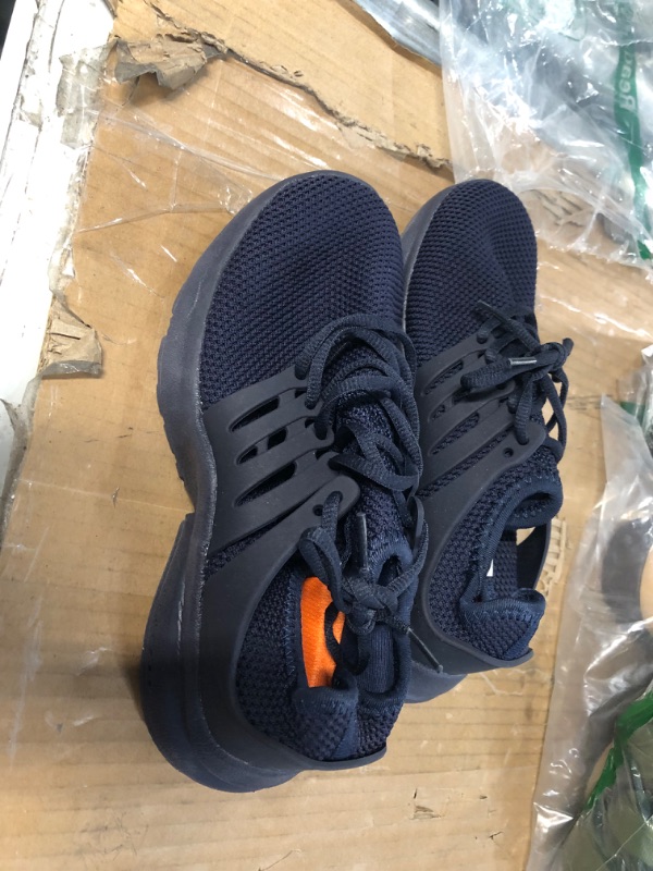 Photo 1 of Troadlop Kids Sneaker Lightweight Breathable Running Tennis Boys Girls Shoes size 4 big kid 