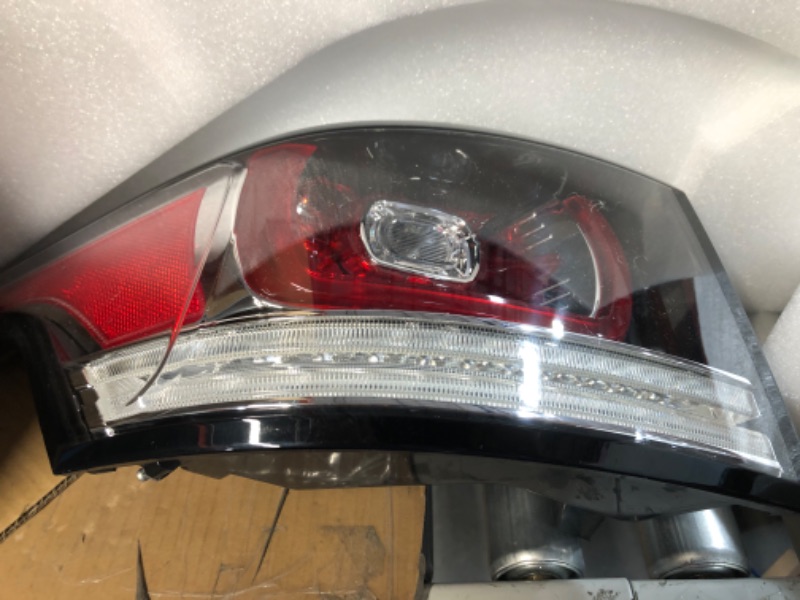 Photo 3 of Huray LED Tail Lights for Land Rover Range Rover Accessories (Left Side)