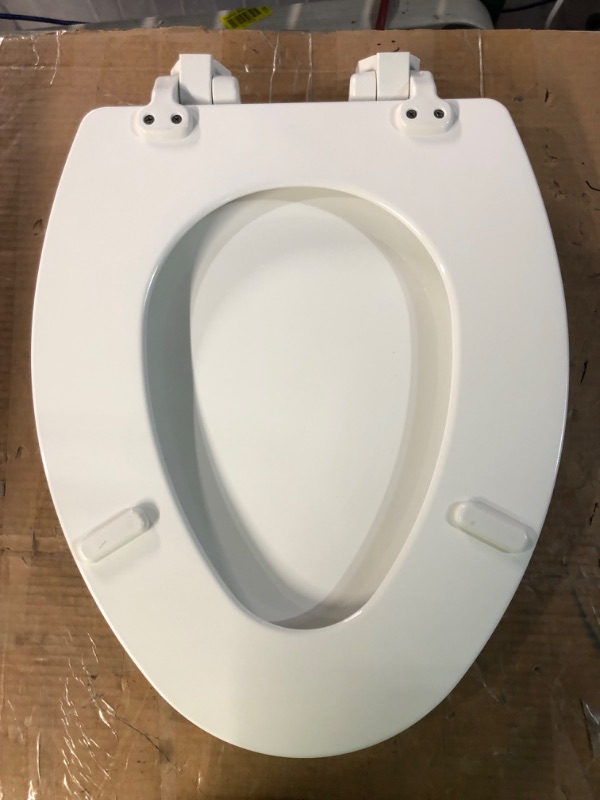 Photo 4 of [Brand New] MAYFAIR 1843SLOW 000 Lannon Toilet Seat - ELONGATED, White White 1 Pack