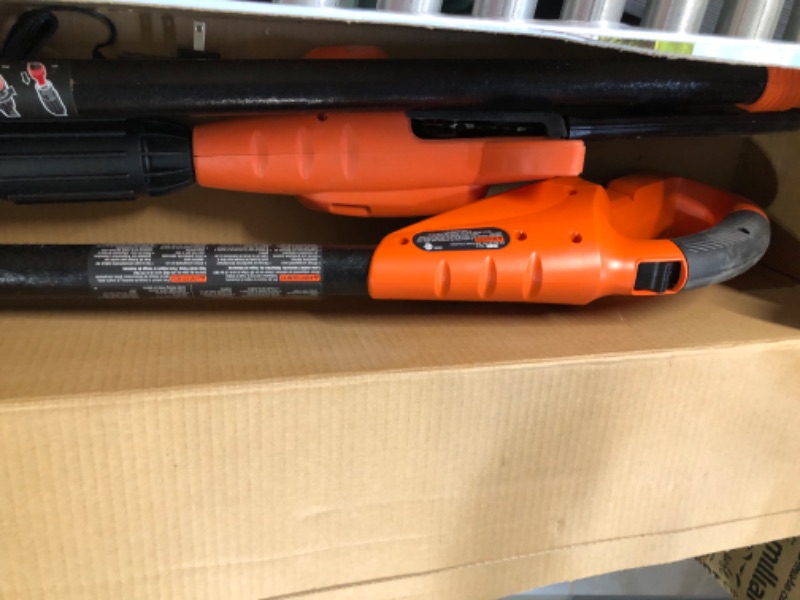 Photo 3 of [USED] BLACK+DECKER 20V MAX Pole Saw, 8-Inch with Extra 4-Ah Lithium Ion Battery Pack (LPP120 & LB2X4020) Kit w/ extra 4.0AH battery