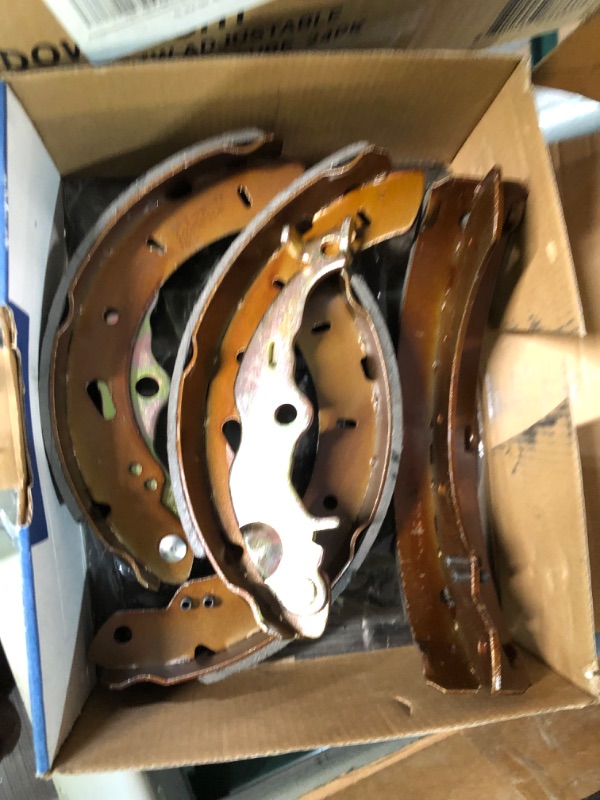 Photo 2 of ACDelco Gold 171004B Bonded Rear Drum Brake Shoe Set