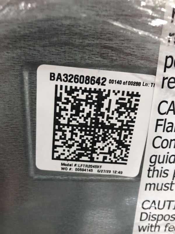 Photo 4 of **TESTED** SEE PICTURESFrigidaire Garage-Ready 20-cu ft Top-Freezer Refrigerator (Fingerprint Resistant Stainless Steel)
