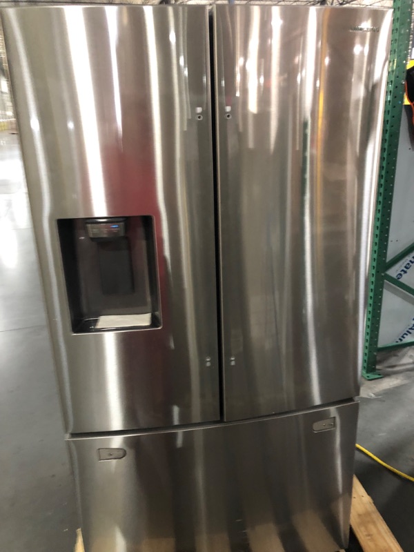 Photo 9 of 27 cu. ft. Large Capacity 3-Door French Door Refrigerator with Dual Ice Maker in Stainless Steel SAMSUNG
TESTED POWERS ON