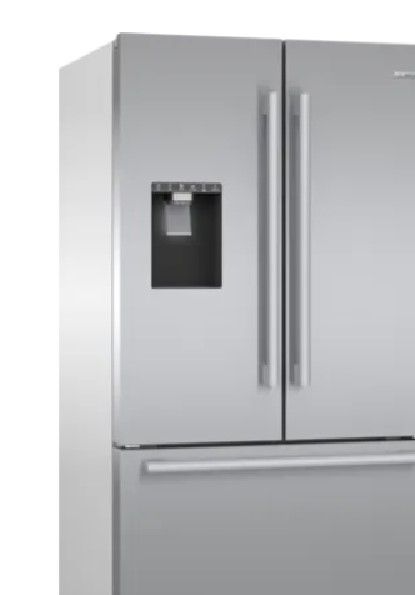 Photo 1 of **UNABLE TO TEST**  500 Series French Door Bottom Mount Refrigerator 36'' Easy clean stainless steel BOSCH
**MISSING A SHELF**