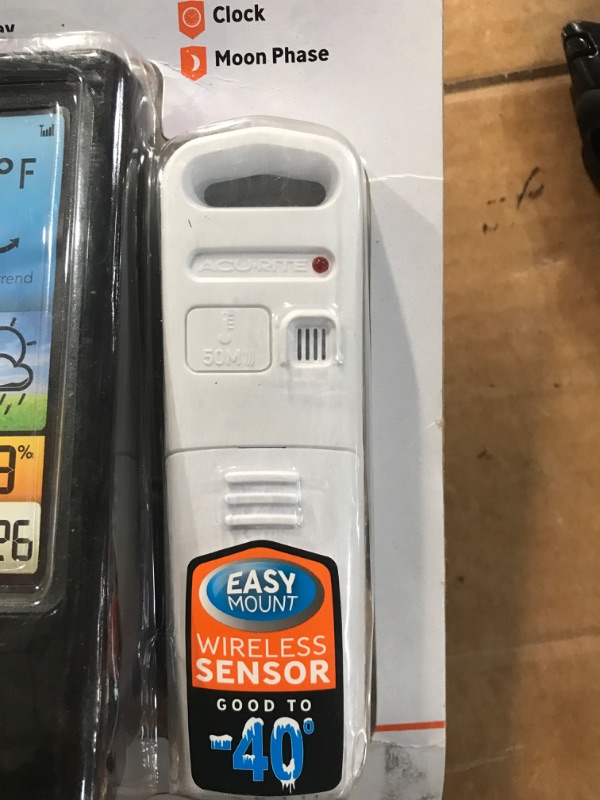 Photo 1 of AcuRite 00509 Color Weather Station with Count Temperature/Humidity/Forecast,Black and White Color Display