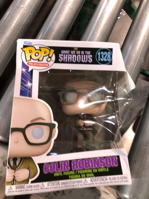 Photo 2 of Funko Pop! TV: What We Do in The Shadows - Colin Robinson