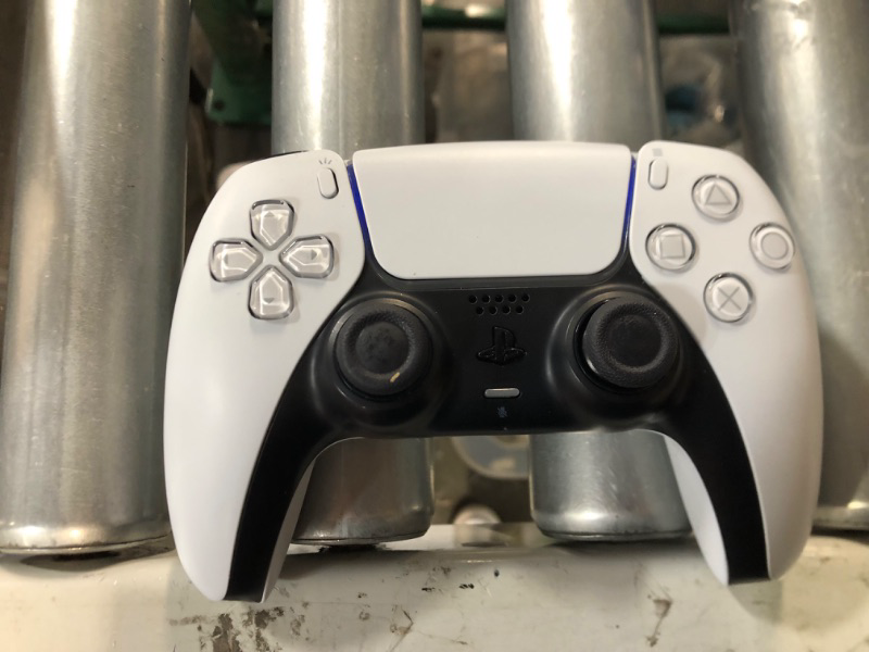 Photo 2 of * defective joystick * sold for parts *
Playstation DualSense Wireless Controller White