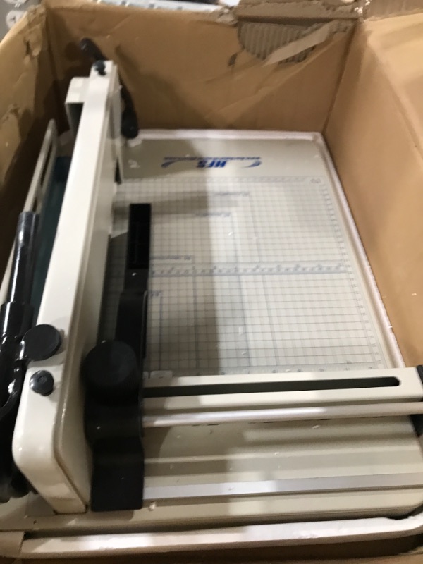 Photo 2 of **USED** 17" Manual Paper Cutter 858A3