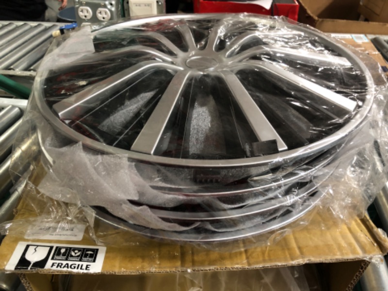 Photo 2 of QUALITYFIND 16 in Hubcaps Universal Black & Silver  - Set of 4 - Fits Toyota VW Chevy/GM **LOOK BRAND NEW**