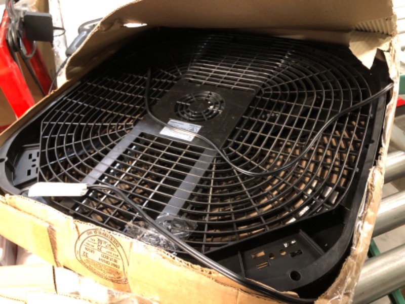 Photo 2 of **TWO BROEKN BLADES STILL FUNCTIONAL**
Amazon Basics 3 Speed Box Fan, 20-Inch 