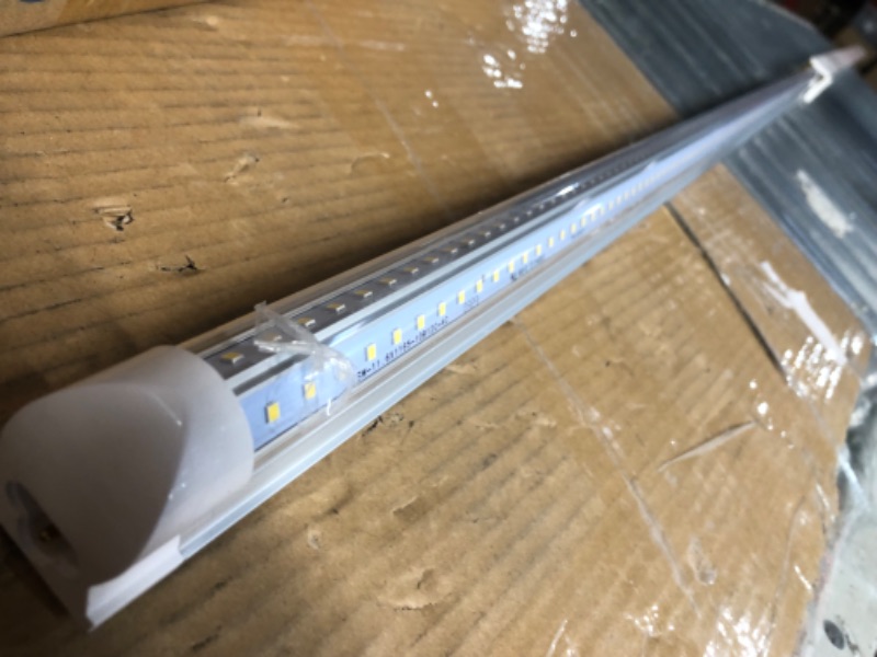 Photo 2 of CNSUNWAY 4FT LED Shop Light, 40W 5200LM 6500K (Super Bright White), T8 Integrated LED Tube, V Shape, Clear Cover, High Output, Linkable Light Fixture 4 Foot for Garage, Workshop, Warehouse (6 Pack) Cool White