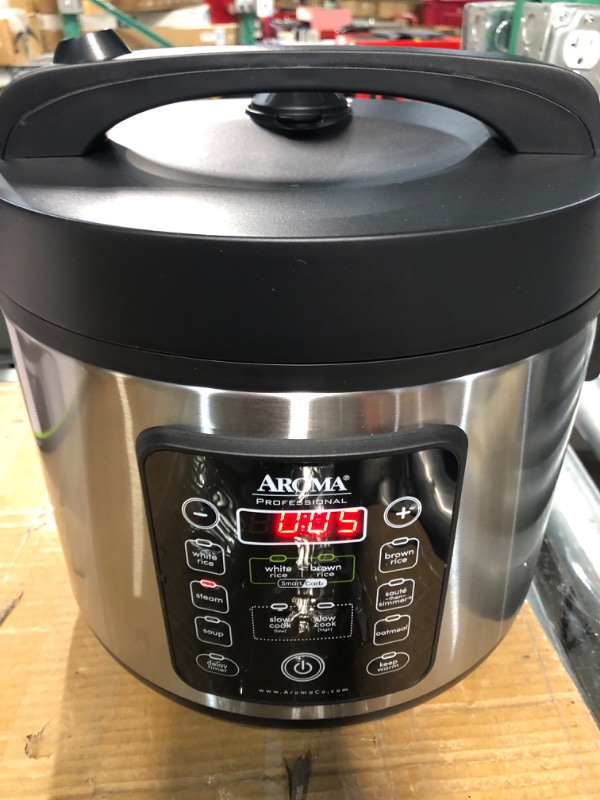 Photo 2 of **USED BUT APPEARS NEW** Aroma Housewares ARC-1120SBL SmartCarb Cool-Touch Stainless Steel Rice Multicooker Food Steamer, 20-Cup(cooked)/ 5Qt, Black Smart Carb