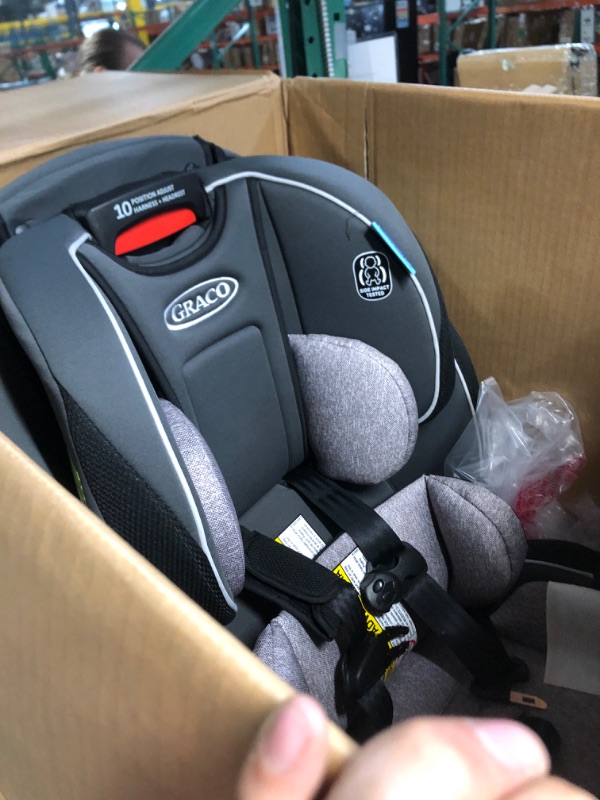 Photo 4 of Graco Extend2Fit Convertible Car Seat, Ride Rear Facing Longer with Extend2Fit, Gotham 2-in-1 Gotham