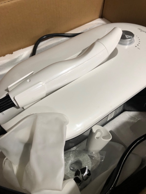 Photo 4 of [NON-FUNCTIONAL, FOR PARTS]
DAYOO Handheld Steam Cleaner - 10s Fast Heating to 221°F, Multifunctional Whole-house Steamer with Food-grade Nozzle 