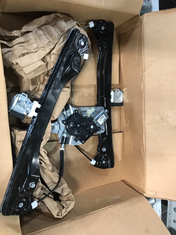 Photo 2 of GM Genuine Parts 95382557 Front Passenger Side Power Window Regulator with Motor