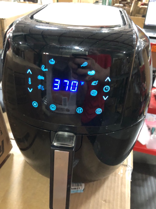 Photo 2 of 8-in-1 5.8 Qt. Black Electric Air Fryer with Recipe Book