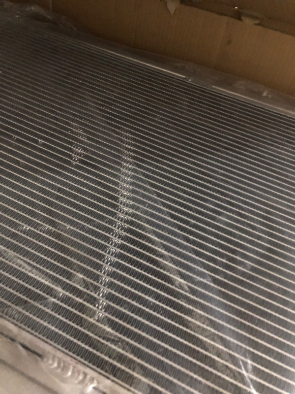 Photo 5 of [FOR PARTS]
ColQuee 2370 3 Row Core All Aluminum Radiator