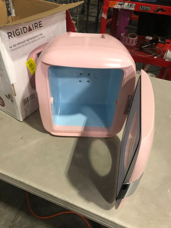 Photo 5 of ***UNTESTED - MISSING PARTS - SEE NOTES***
FRIGIDAIRE EFMIS462-PINK 12 Can Retro Mini Portable Personal Fridge