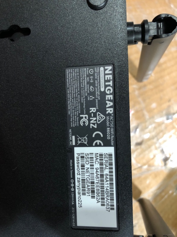 Photo 3 of NETGEAR Dual Band WiFi Router AC750