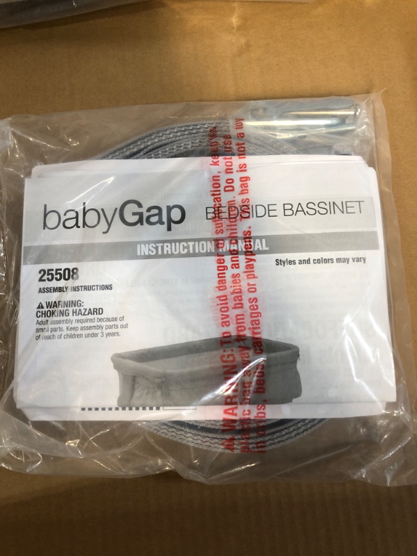 Photo 2 of Delta Children babyGap Whisper Bedside Bassinet Sleeper