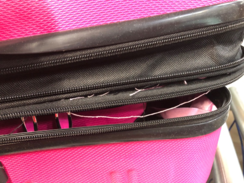 Photo 6 of USED - Rockland Melbourne Hardside Expandable Spinner Wheel Luggage, HOT PINK , 3-Piece 