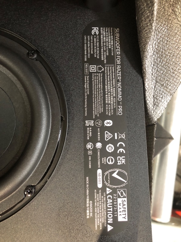 Photo 5 of USED - Razer Nommo V2 Pro - 2.1 PC Gaming Speakers Wireless Subwoofer: 