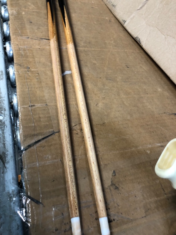 Photo 3 of * tips broken *
Genubi Industry 36 Inch/48 Inch/58 Inch Wooden Billiard House Cue Sticks Pool Sticks