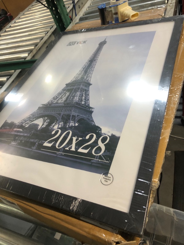 Photo 3 of * 1 of 3 broken * 
VCK 20x28 Poster Frames Set of 3, 